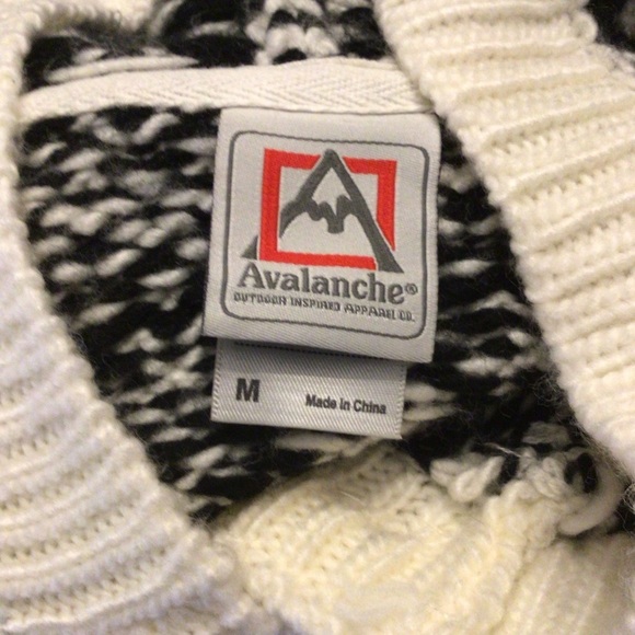 Avalanche Womens Size M Black White Fair Isle Hooded Toggle Cardigan Sweater - Picture 8 of 9